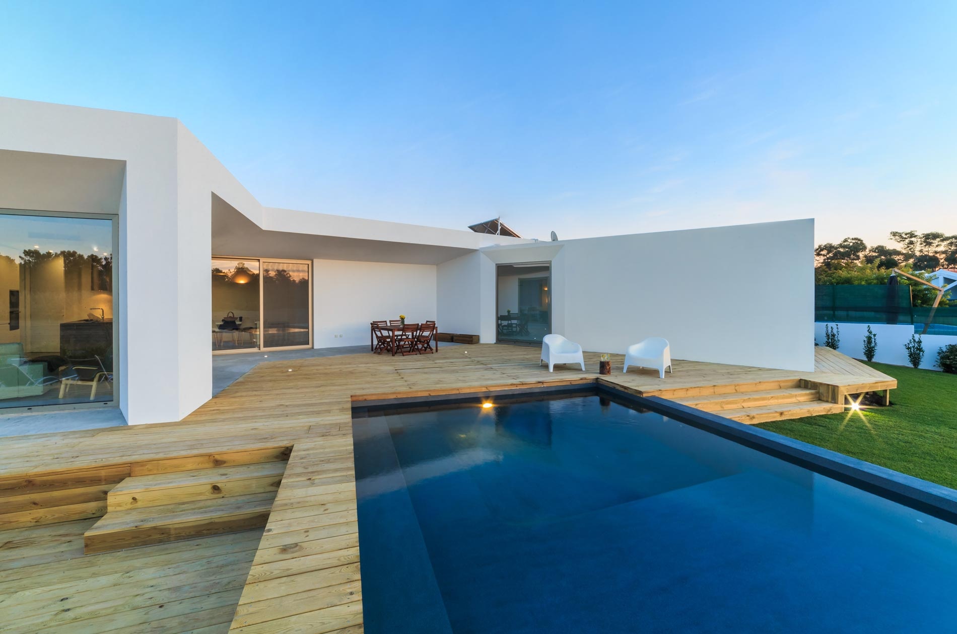 Piscine en bois : faut-il un permis de construire ?