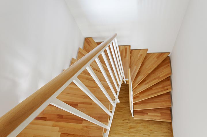 Exemple d'escalier demi tournant