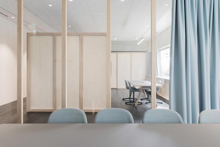 Salle de réunion design en bois