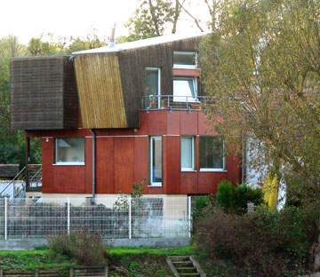 Visuel de la maison en bord de marne - Vue de l'arrière