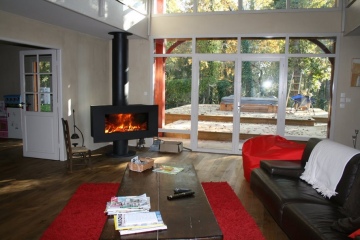 Le salon et son poêle